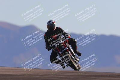 media/Nov-06-2023-Moto Forza (Mon) [[ce023d0744]]/4-Beginner Group/Session 5 (Turn 9)/